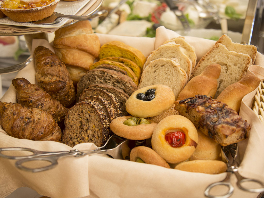 The breakfast 18 The breakfast 18